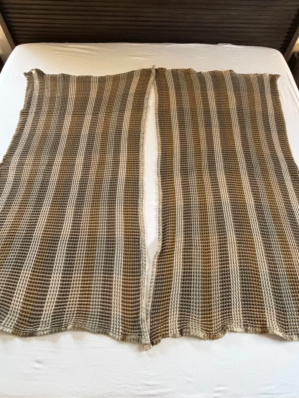 Parachute organic plaid